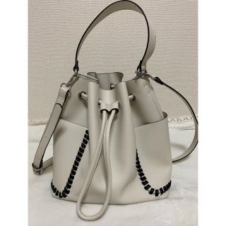 ザラ(ZARA)のZARA  カバン(ハンドバッグ)