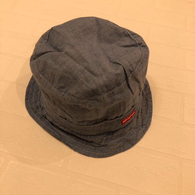mikihouse(ミキハウス)のミキハウス リバーシブル帽子 新品未使用 ブルー キッズ/ベビー/マタニティのこども用ファッション小物(帽子)の商品写真