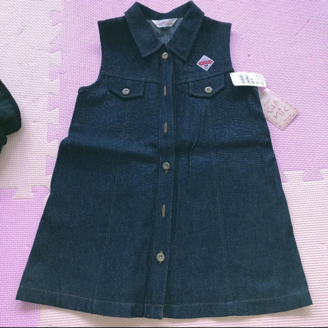 デニムワンピース100  タグ付き未使用 キッズ/ベビー/マタニティのキッズ服女の子用(90cm~)(ワンピース)の商品写真