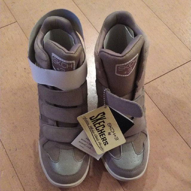 スケッチャーズ ブーツ レディース 24cm ベージュ レディースの靴/シューズ(ブーツ)の商品写真