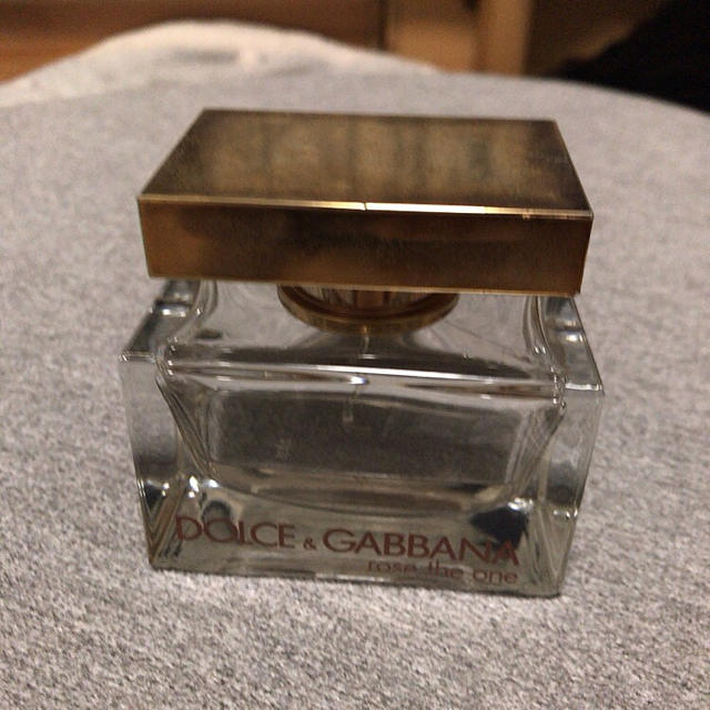 DOLCE&GABBANA(ドルチェアンドガッバーナ)のローズザワン 50ml オードトワレ コスメ/美容の香水(香水(女性用))の商品写真