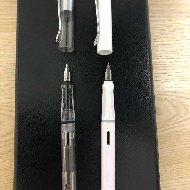 LAMY - ラミーサファリ 万年筆 2本セット 透明と白の通販 by t's shop｜ラミーならラクマ