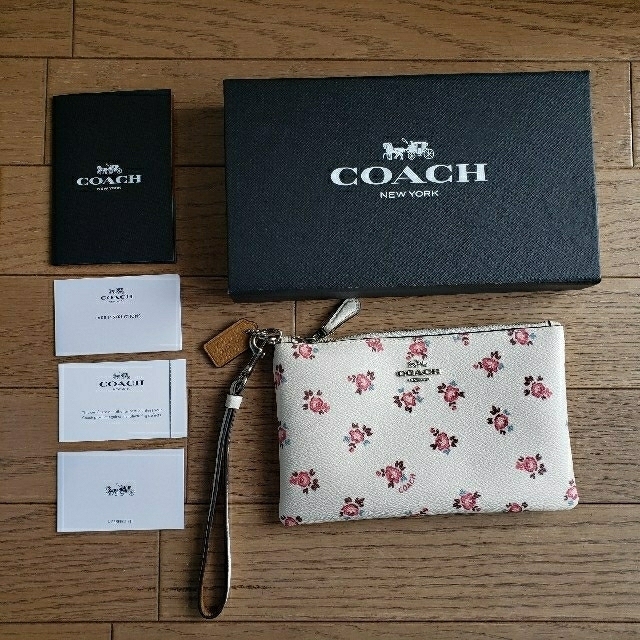 レディース新品☆COACH ポーチ リストレット 小物入れ ケース 花柄