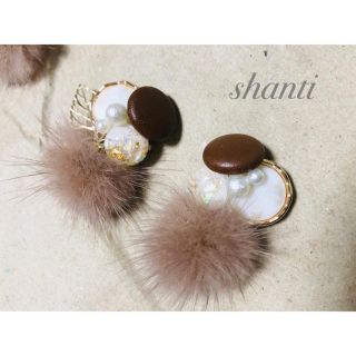 レザー×ファーピアス、イヤリング(ピアス)