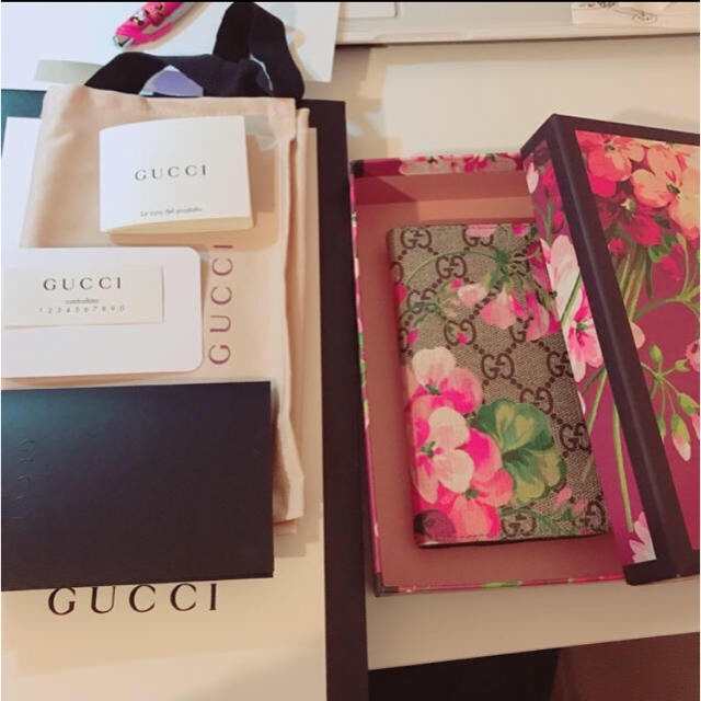 Gucci - 【確実正規品】グッチiPhone7ケースの通販