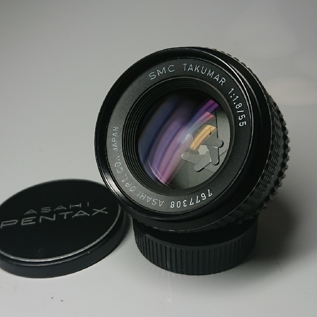PENTAX(ペンタックス)の最終値下げ!美品！ペンタックスSMC TAKUMAR 55mm/f1.8 スマホ/家電/カメラのカメラ(レンズ(単焦点))の商品写真