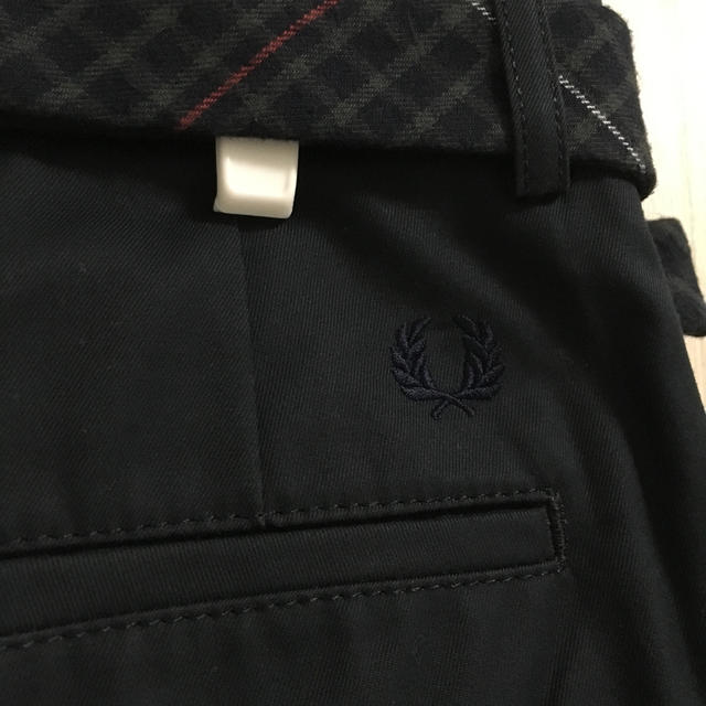 FRED PERRY(フレッドペリー)のFRED PERRY ベルト付きスラックス メンズのパンツ(スラックス)の商品写真