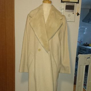 マックスマーラ(Max Mara)のMaxMaraコート 40size(11号) 中古(毛皮/ファーコート)