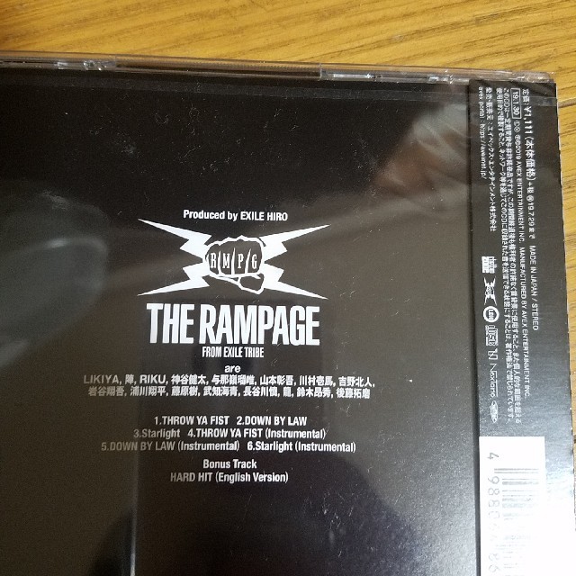 THE RAMPAGE(ザランページ)のThrow Ya Fist エンタメ/ホビーのCD(ポップス/ロック(邦楽))の商品写真