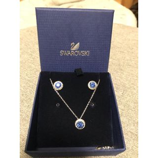 SWAROVSKI - スワロフスキー ネックレス ピアス セットの通販 by ...