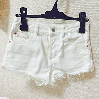 トップショップ(TOPSHOP)のTOPSHOP 白ショーパン(ショートパンツ)