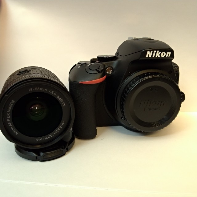 Nikon D5600レンズキットの通販 by えな's shop|ニコンならラクマ - Nikon 定番超特価