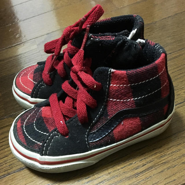 VANS(ヴァンズ)の美品 VANS SK8 ハイカット スニーカー 赤黒ブロックチェック 14cm キッズ/ベビー/マタニティのベビー靴/シューズ(~14cm)(スニーカー)の商品写真