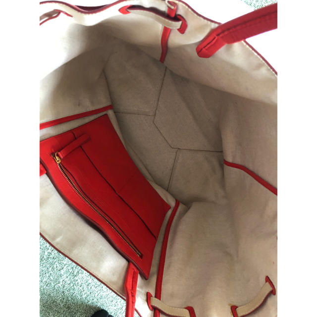 celine(セリーヌ)のCELINE セリーヌ カバ ファントム ミディアム トートバッグ 朱赤レザー レディースのバッグ(トートバッグ)の商品写真
