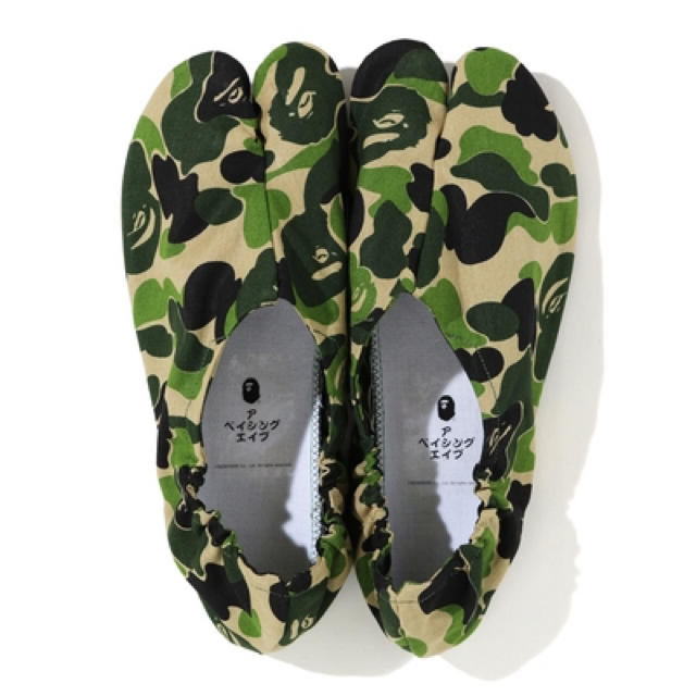 A BATHING APE(アベイシングエイプ)の激レアLサイズ新品！ BAPE ABC CAMO JAPANESE SOCKS メンズの靴/シューズ(その他)の商品写真