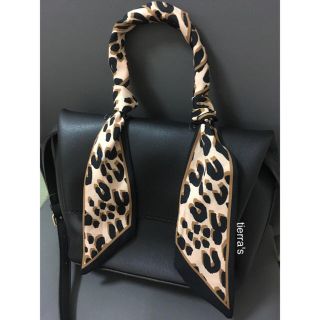 ザラ(ZARA)の大人気❁︎❁︎お手持ちのbagにも レオパード ヒョウ柄 タイ リボン スカーフ(バンダナ/スカーフ)