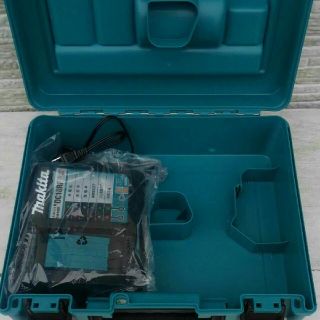 マキタ(Makita)の【マキタ】TS141DRGX純正ケース&DC18RF　高速型急速充電器 (その他)