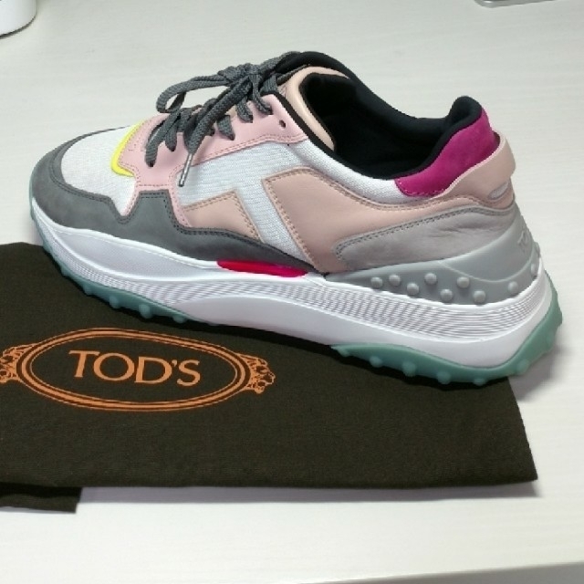 TOD'S(トッズ)の【新品・正規品】TOD'S🔷トッズダッドスニーカー〈サイズ37〉 レディースの靴/シューズ(スニーカー)の商品写真