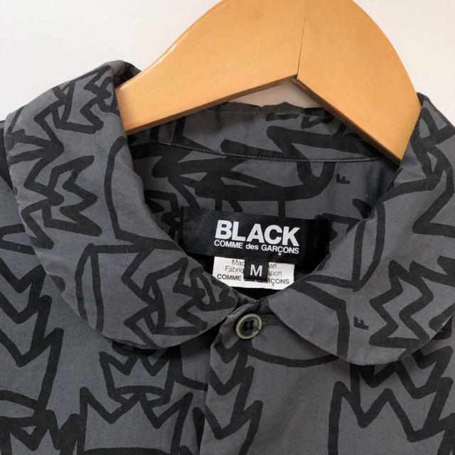 BLACK COMME des GARCONS(ブラックコムデギャルソン)のBLACK COMME des GARCONS 丸襟 総柄シャツ メンズのトップス(シャツ)の商品写真