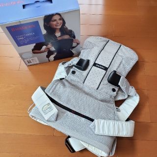 ベビービョルン(BABYBJORN)のaaa.aaa様専用　ベビービョルンone+ 抱っこ紐(抱っこひも/おんぶひも)