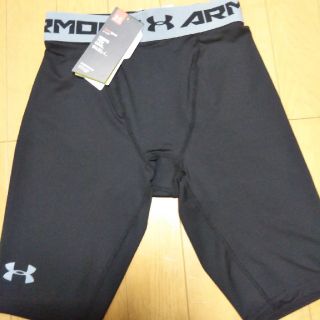 アンダーアーマー(UNDER ARMOUR)の新品　アンダーアーマー　半額以下(ウェア)