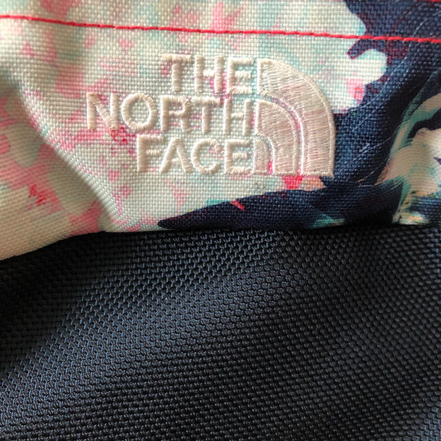 THE NORTH FACE(ザノースフェイス)のthe north face ウェストポーチ sweep レディースのバッグ(ボディバッグ/ウエストポーチ)の商品写真