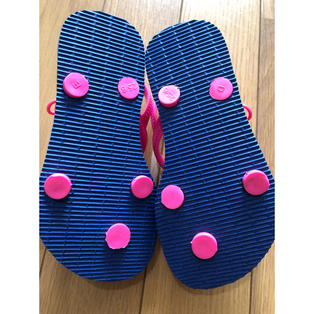 havaianas(ハワイアナス)のハワイアナス  havaianas ストラップ 付き ビーチサンダル キッズ/ベビー/マタニティのキッズ靴/シューズ(15cm~)(サンダル)の商品写真