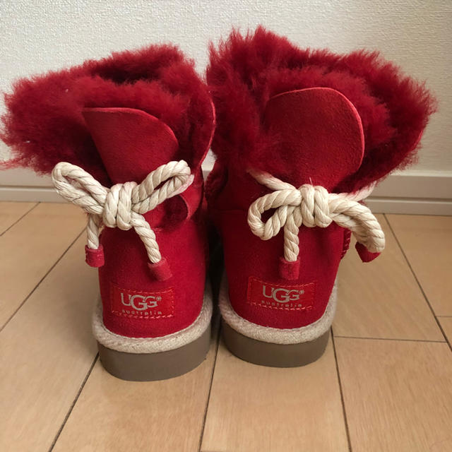 UGG(アグ)の最終SALE！未使用UGGブーツ レディースの靴/シューズ(ブーツ)の商品写真