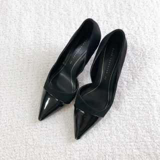 ザラ(ZARA)のkin様専用　ザラ ZARA スエード パンプス  黒 エナメル(ハイヒール/パンプス)