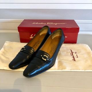 サルヴァトーレフェラガモ(Salvatore Ferragamo)のSalvatore Ferragamo パンプスパンプス6C(ハイヒール/パンプス)