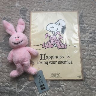 Snoopy スヌーピーミュージアム くたくたうさぎのぬいぐるみとポスターの通販 ラクマ