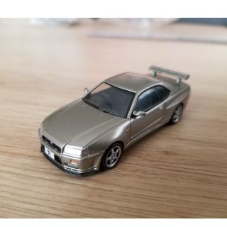 ニッサン(日産)の☆スカイラインR34 GT-R  ゴールド 日産　NISSAN　ミニカー🎵(ミニカー)