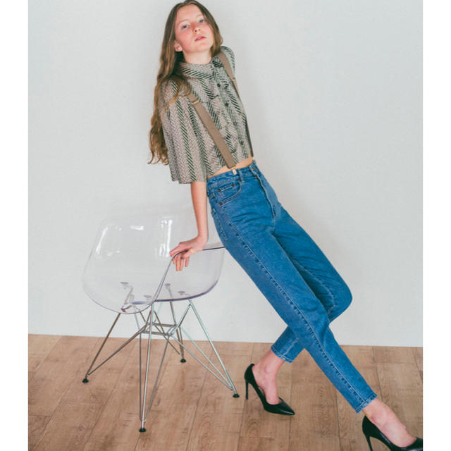 ALEXIA STAM(アリシアスタン)のJuemi DENIM SLIM　(LIGHT BLUE) レディースのパンツ(デニム/ジーンズ)の商品写真