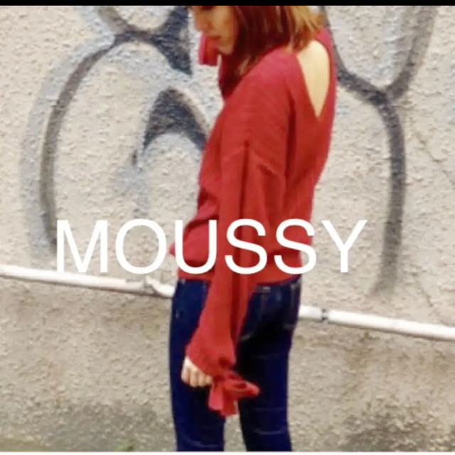 moussy(マウジー)のマウジー　背中あきニット　赤 レディースのトップス(ニット/セーター)の商品写真