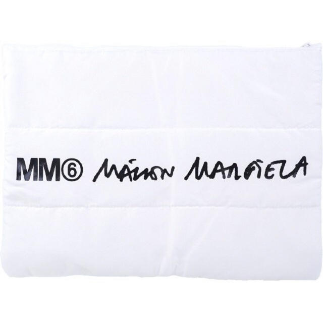 MM6(エムエムシックス)の★新品★ MM6 Maison Margiela パデッドポーチ レディースのファッション小物(ポーチ)の商品写真