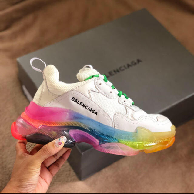 Balenciaga(バレンシアガ)のTriple S 一足だけになります レディースの靴/シューズ(スニーカー)の商品写真