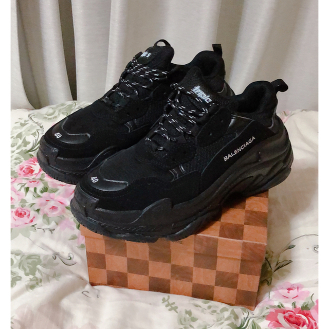 Balenciaga(バレンシアガ)のTriple S 一足だけになります レディースの靴/シューズ(スニーカー)の商品写真