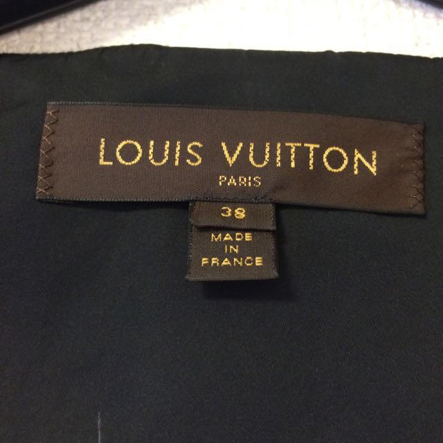 LOUIS VUITTON(ルイヴィトン)のルイヴィトン♡最終価格です。 レディースのジャケット/アウター(ノーカラージャケット)の商品写真