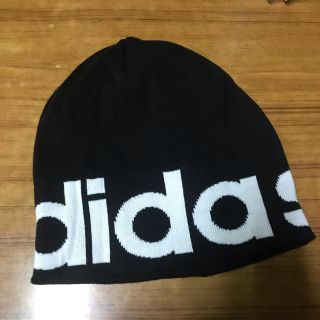 アディダス(adidas)のadidasニット(ニット帽/ビーニー)