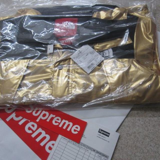 Supreme(シュプリーム)の専用　４枚　Supreme The North Face ゴールド　 メンズのジャケット/アウター(マウンテンパーカー)の商品写真