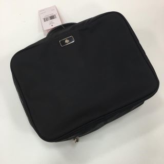 ケイトスペードニューヨーク(kate spade new york)の新品未使用タグ付き katespade　ケイトスペード トラベル コスメ ポーチ(ポーチ)