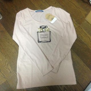 ジエンポリアム(THE EMPORIUM)の値下げパヒュームプリント ロングTシャツ(Tシャツ(長袖/七分))