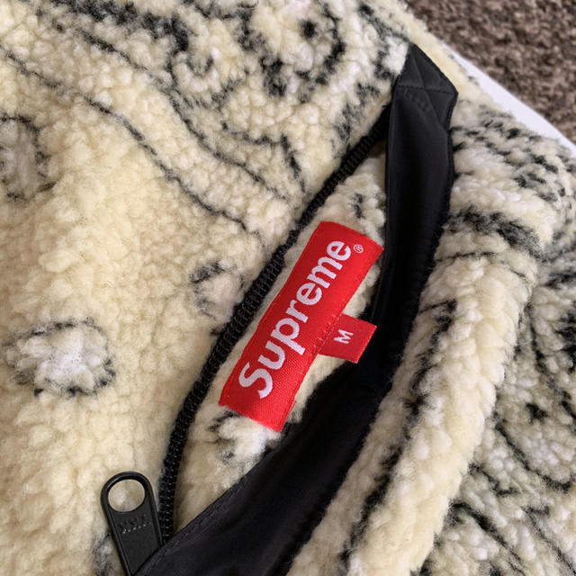 Supreme(シュプリーム)のSupreme Reversible Bandana Fleece Jacket メンズのジャケット/アウター(ブルゾン)の商品写真