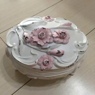ZARA HOME - ZARA HOME 陶器の小物入れ アクセサリーケースの通販 by