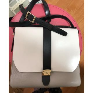 フルラ(Furla)のはる様FULRAバイカラーショルダー バッグ(ショルダーバッグ)