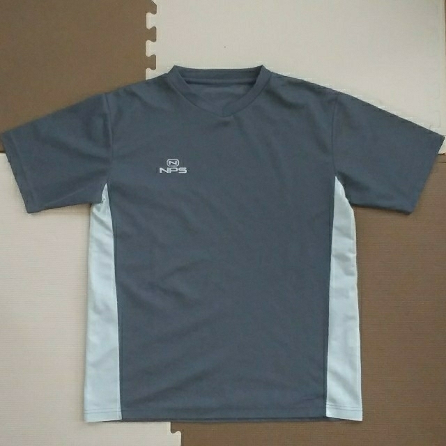 【５０円値下げ】ドライシャツ　メンズ　Lサイズ メンズのトップス(Tシャツ/カットソー(半袖/袖なし))の商品写真