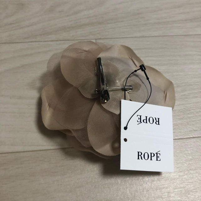 ROPE’(ロペ)の新品★ROPE コサージュ レディースのアクセサリー(ブローチ/コサージュ)の商品写真