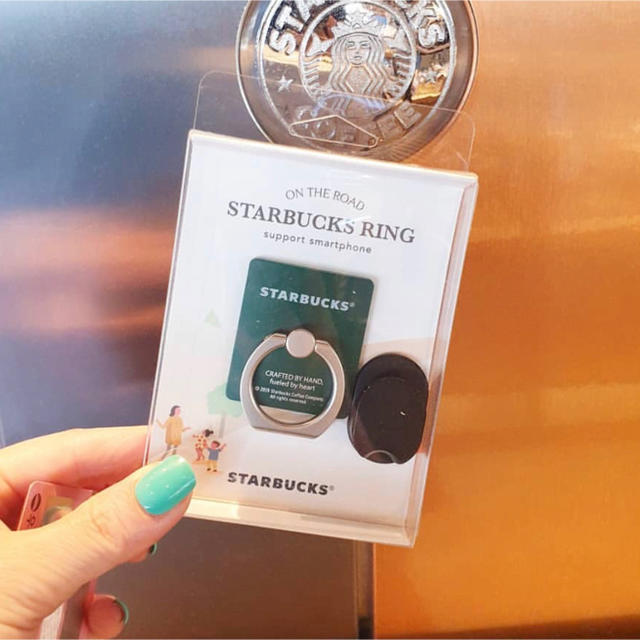 Starbucks Coffee(スターバックスコーヒー)の韓国 スターバックス スマホリング スマホ/家電/カメラのスマホアクセサリー(その他)の商品写真