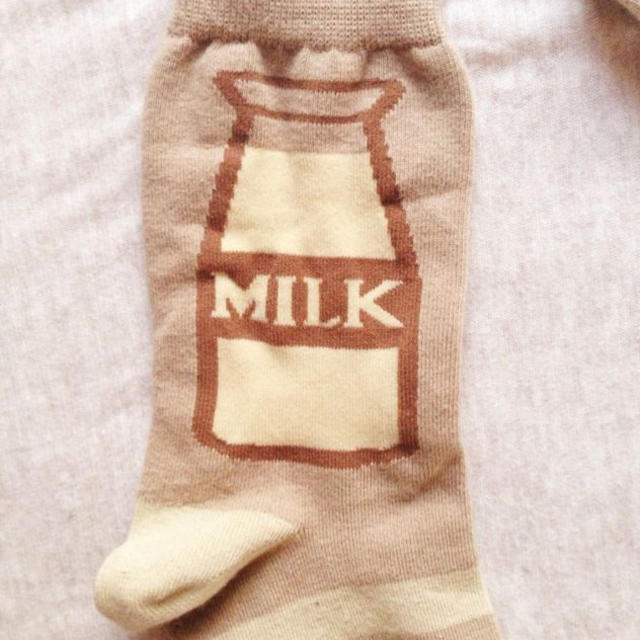 牛乳こぼし部 コーヒーミルクソックス レディースのレッグウェア(ソックス)の商品写真