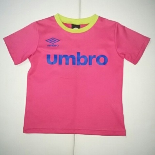 UMBRO(アンブロ)の💗umbroアンブロ💗サッカーゲームシャツピンク１２０cm💗 スポーツ/アウトドアのサッカー/フットサル(ウェア)の商品写真